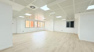 Rent Office space in Barri de les Corts. Oficina en alquiler en calle entença al lado de lilla diagonal