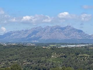 Residential Plot in Castellví de Rosanes. Construye tu hogar con vistas a montserrat! parcela urbana en el