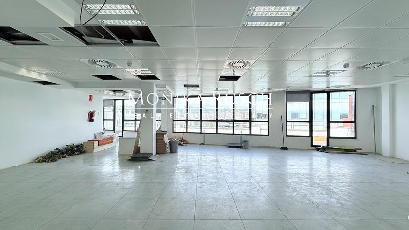 Foto dd5fc1e9-acad-4ed7-a91a-73fcc32e5869. Miete büro mit heizung in El Parc i la Llacuna del Poblenou Barcelona