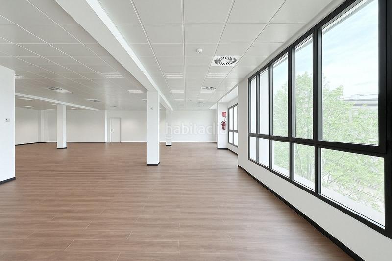 Foto a1718df9-7679-45bd-a4cc-2b9efb24ec26. Rent office space with heating in El Parc i la Llacuna del Poblenou Barcelona