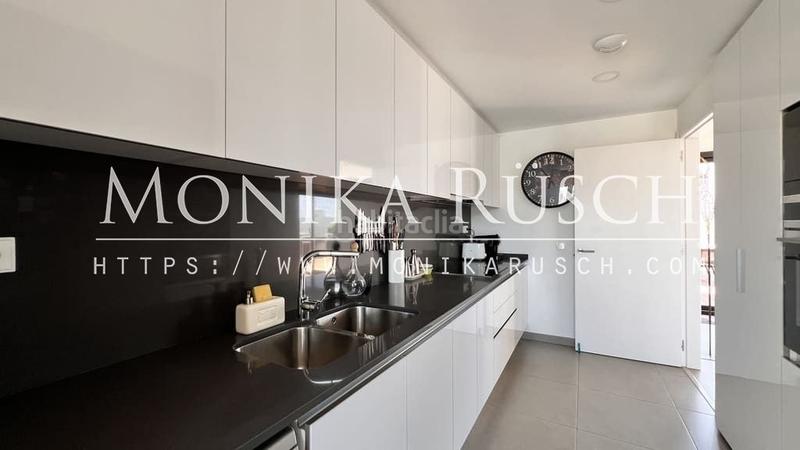 Foto 6ba922de-55d2-441f-937e-796471edd023. Location attique avec chauffage piscine dans Aiguadolç - Sant Sebastià Sitges