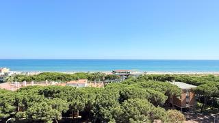 Lloguer Dplex a Gava Mar. Alquiler vacacional en exclusiva  dplex moderno con vistas al m