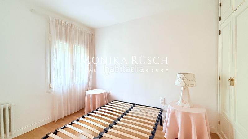 Foto 82363b5a-5d57-41bf-a048-981bdc21277b. Appartamento con riscaldamento piscina in Centre Sant Just Desvern