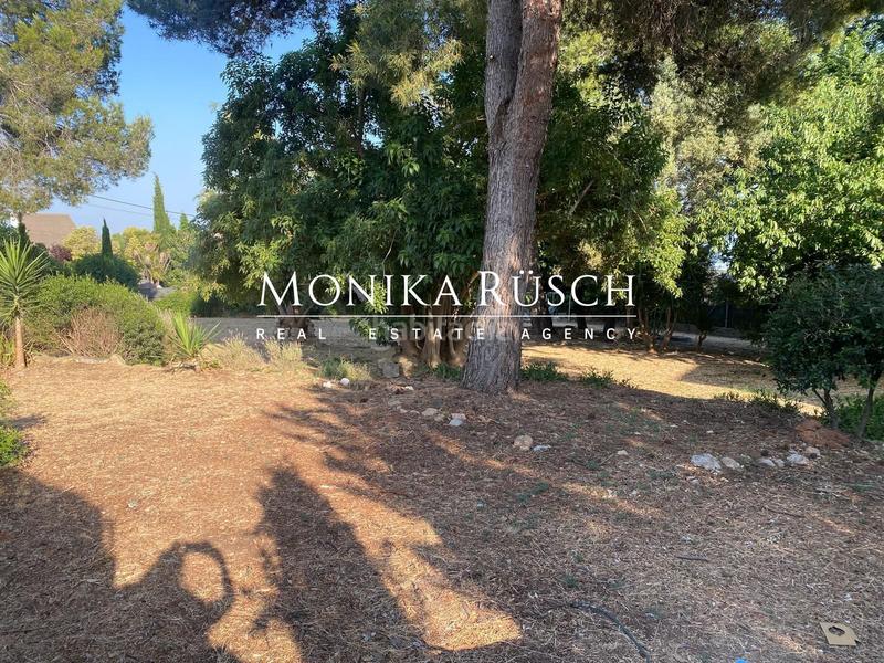 Foto 1df01de3-7f19-48eb-97cb-73c2ef1e5b5a. Terreno residencial gran parcela en fontpineda con casa existente y posibilidad de construir 2 viviendas en Corbera de Llobregat
