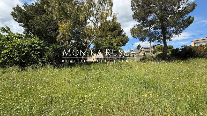 Foto 2cc2ed09-c40e-46f2-a503-9b39cce73d3c. Terreno residencial gran parcela en fontpineda con casa existente y posibilidad de construir 2 viviendas en Corbera de Llobregat