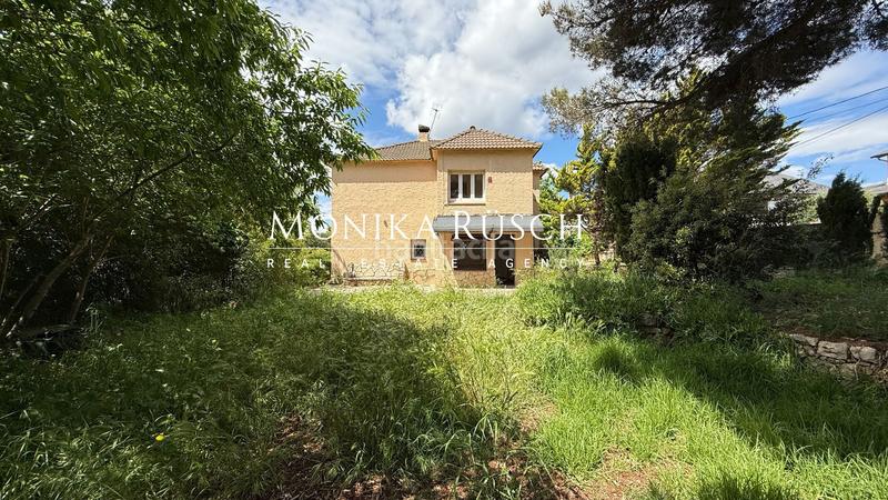 Foto 45d53af6-89fe-4bb2-8b70-4732d23b59bf. Terreno residencial gran parcela en fontpineda con casa existente y posibilidad de construir 2 viviendas en Corbera de Llobregat