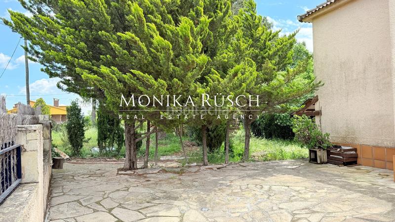 Foto 77a366c0-8eb8-44d0-8257-76c0f22607bb. Terreno residencial gran parcela en fontpineda con casa existente y posibilidad de construir 2 viviendas en Corbera de Llobregat