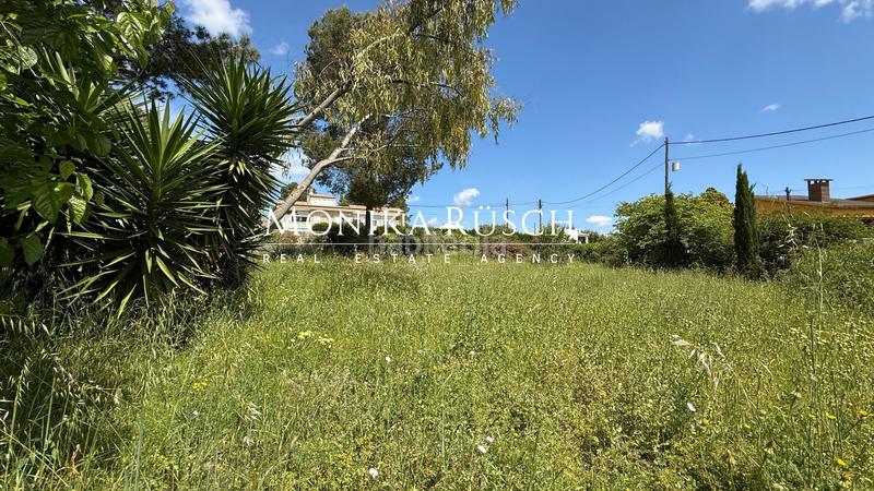 Foto e16c7f2f-1c21-4182-bf34-c9f1840b2ae5. Terreno residencial gran parcela en fontpineda con casa existente y posibilidad de construir 2 viviendas en Corbera de Llobregat