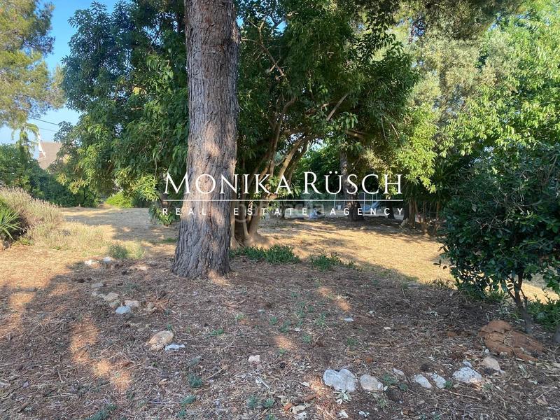 Foto f6f019d9-e33e-410a-8332-4c6bb05553eb. Terreno residencial gran parcela en fontpineda con casa existente y posibilidad de construir 2 viviendas en Corbera de Llobregat