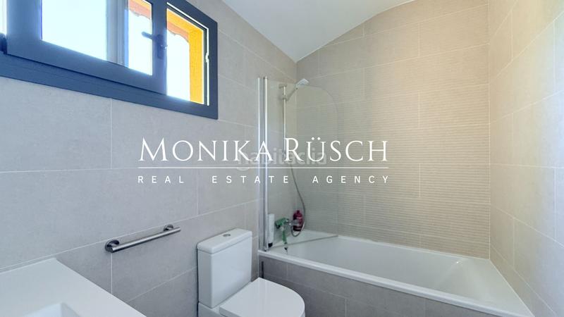 Foto 23ea6451-2458-4652-bd19-871e7a672505. Rent semi detached house with pool in El Poal Castelldefels