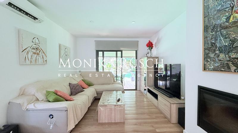 Foto 2c8a6ee2-957a-40dc-9d81-1db0d79c002a. Rent semi detached house with pool in El Poal Castelldefels