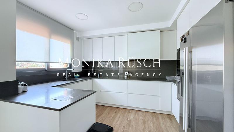 Foto 4b5ab0e5-2d31-4a6c-8b53-dddf22e26810. Rent semi detached house with pool in El Poal Castelldefels