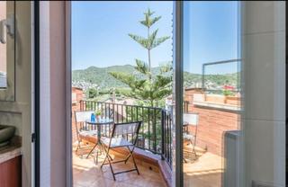 Lloguer Pis a La Miranda-Can Candeler. Dúplex con terraza y vistas en la miranda  alquiler temporal sin