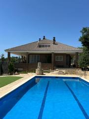Maison à Pallejà. Espectacular casa de 300m con piscina y jardín de 1.000m en font
