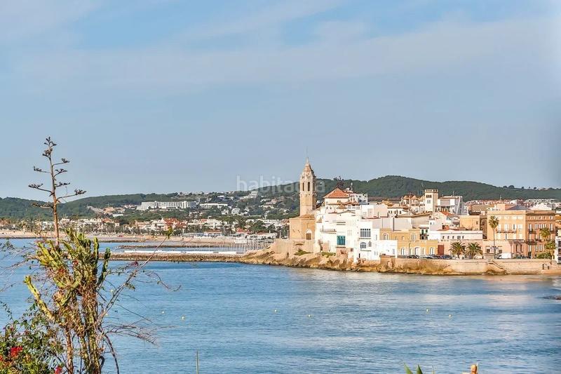 Foto afd966a9-0c5d-4c7c-a1c4-90b24373fee5. Miete zweistöckige wohnung mit heizung pool in Aiguadolç - Sant Sebastià Sitges