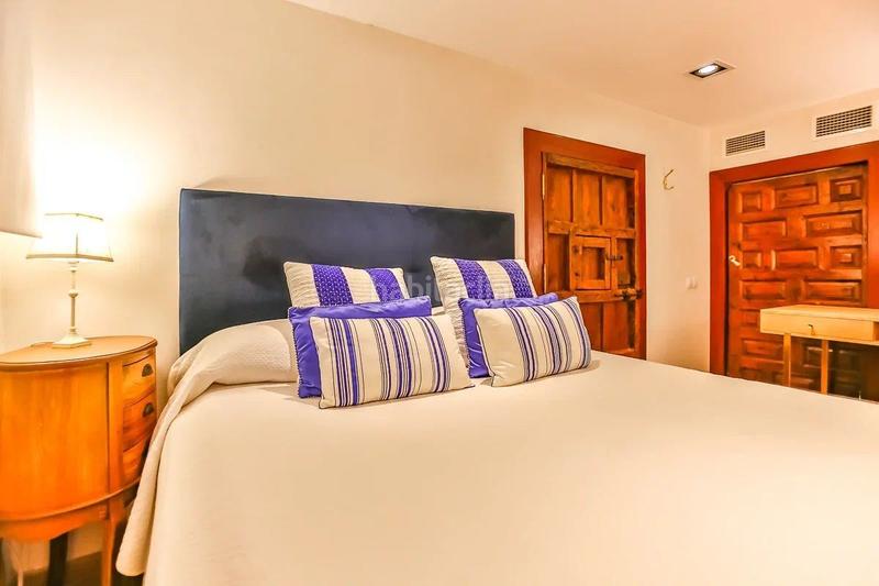 Foto dfe99b8a-9dd0-46e9-9d3f-16cb94a7438f. Miete zweistöckige wohnung mit heizung pool in Aiguadolç - Sant Sebastià Sitges