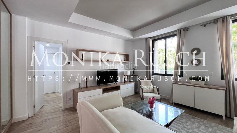 Foto a445129b-63a6-4a6f-9deb-b1f4f5caadf8. Rent flat with heating pool in Dreta de l´Eixample Barcelona