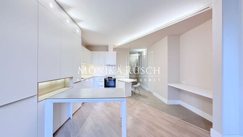Foto 6fbc4ac8-7043-4187-a9b2-7d208d1c7c12. Piso  en venta, de diseño en eixample, situado en rambla catalunya en Barcelona
