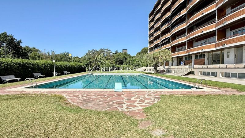 Foto accd3e0c-8a87-47d7-b1e0-d25000f1eb0f. Pis amb calefacció piscina a Pedralbes Barcelona