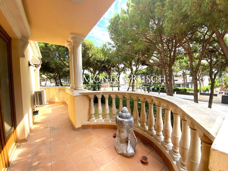 Foto e4b621b7-baed-417d-aca1-e0a9f5dde9d0. Casa amb calefacció aparcament piscina a La Pineda Castelldefels