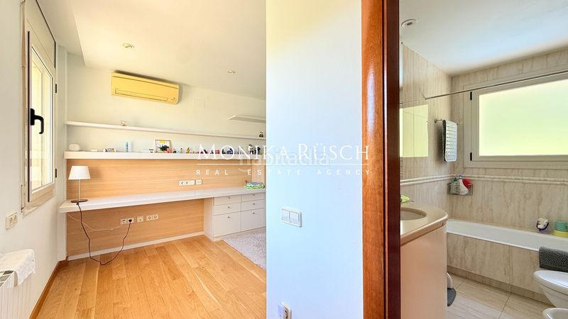 Foto 395ce2c2-1199-4a5c-8dc6-ba4d8e75e8e0. Casa amb calefacció piscina a Vallvidrera - Tibidabo - Les Planes Barcelona