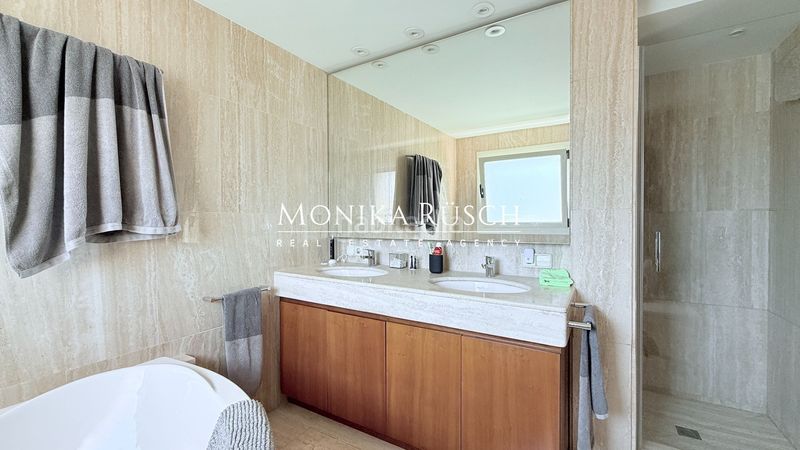 Foto 4f465c30-d6da-4f69-b214-398a6d2e7eba. Casa amb calefacció piscina a Vallvidrera - Tibidabo - Les Planes Barcelona