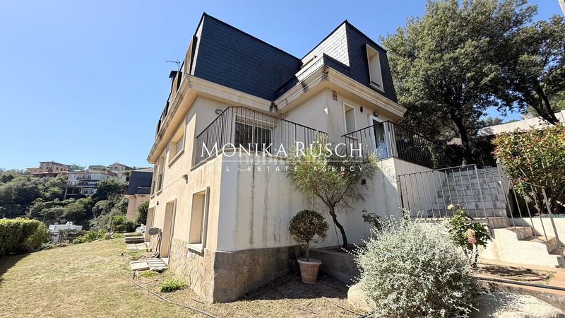 Foto ef68a5cd-d4a2-41d5-992e-cb3bbb8eb654. Casa amb calefacció piscina a Vallvidrera - Tibidabo - Les Planes Barcelona