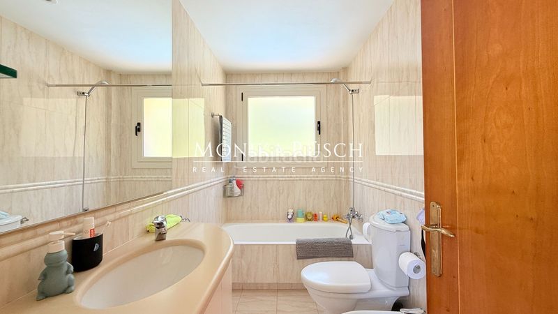 Foto f6bb9fc1-349a-4a7f-8140-b29c3cafbdf6. Casa amb calefacció piscina a Vallvidrera - Tibidabo - Les Planes Barcelona