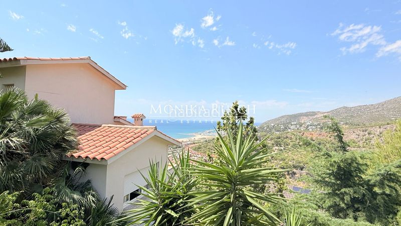 Foto 675d1496-7b52-4c43-8d28-0ffddaf9e520. Xalet amb calefacció piscina a les botigues de Sitges Sitges