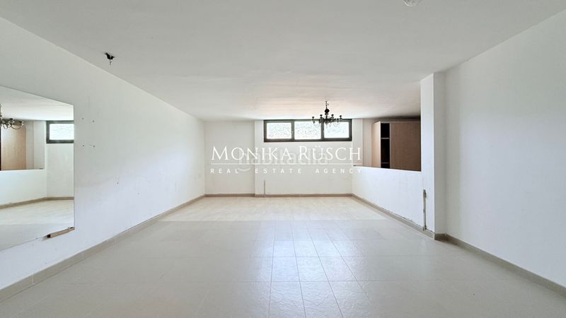 Foto 6828c482-f93a-42e5-b88d-f8084849c3c1. Xalet amb calefacció piscina a les botigues de Sitges Sitges