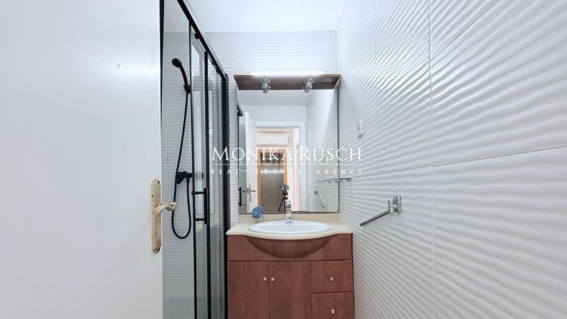 Foto b5a4cfb8-70a1-4c87-ad17-fba31bc29558. Xalet amb calefacció piscina a les botigues de Sitges Sitges