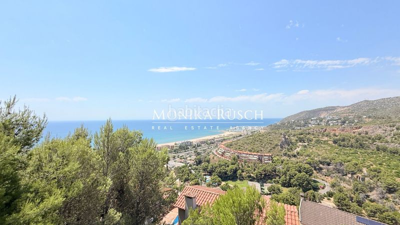 Foto c53b6683-ecd6-4734-af36-e3636a1e1020. Xalet amb calefacció piscina a les botigues de Sitges Sitges