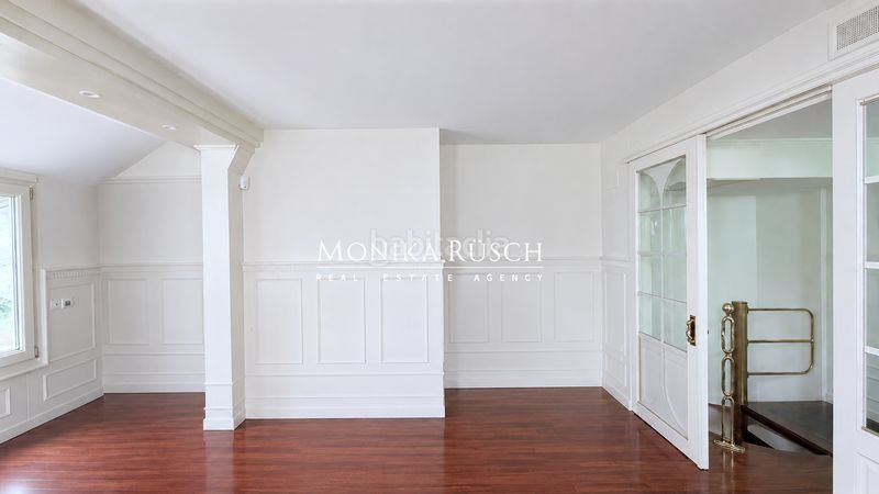 Foto 09a699d0-e492-4aa0-ad6f-ba816732e3f1. Ático  dúplex en venta con terraza en Tres Torres en Barcelona