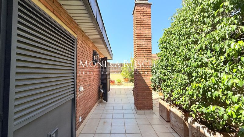 Foto 9faa8189-45f9-4daa-bd71-cf0db780f052. Ático  dúplex en venta con terraza en Tres Torres en Barcelona