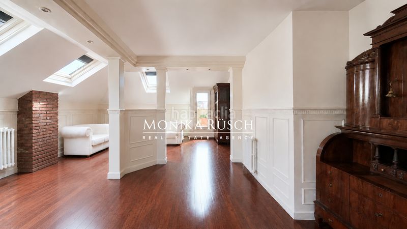 Foto aaa63dee-2ecd-47a0-ac16-e9a88969905c. Ático  dúplex en venta con terraza en Tres Torres en Barcelona