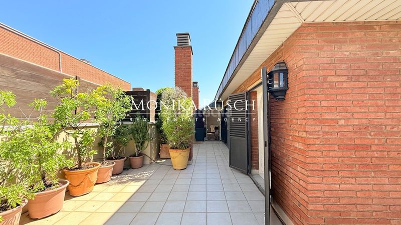 Foto bb8808b5-1f64-49a9-9e53-2fdc099479fa. Ático  dúplex en venta con terraza en Tres Torres en Barcelona