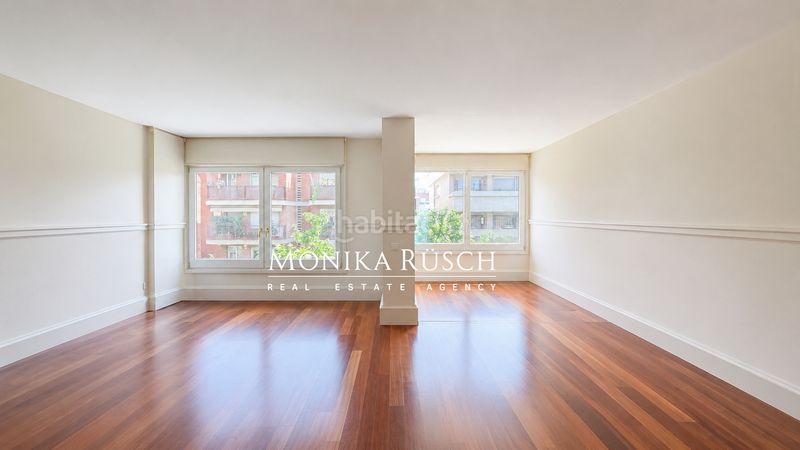 Foto ef063190-604d-4ac4-94d3-3ae4c4d4190a. Ático  dúplex en venta con terraza en Tres Torres en Barcelona