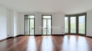 Affitto Appartamento in Dreta de l´Eixample. Fabuloso piso sin amueblar, totalmente exterior, situado en la z