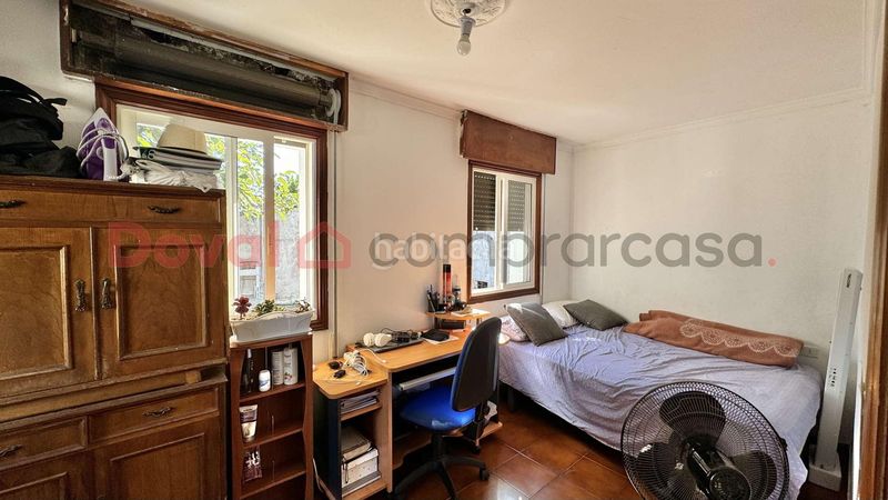 Foto 8f9a2f2b-19b8-46f8-b341-15888dde7b86. Casa amb aparcament a Centro - Areal Vigo
