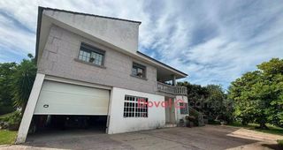 House in Tomiño. Oportunidad en tomiño casa con 3 dormitorios y gran finca