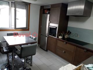 Rent Flat in Porriño (O). Se alquila ático céntrico de 3 habitaciones en o porriño