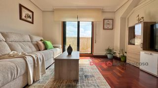 Àtic a Tui. Precioso,impecable piso  3 habitaciones con aire acondicionado y