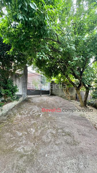 Foto 6a3481e5-3f4f-4afd-8f7e-c89852d27ec5. Casa amb calefacció aparcament piscina a Redondela
