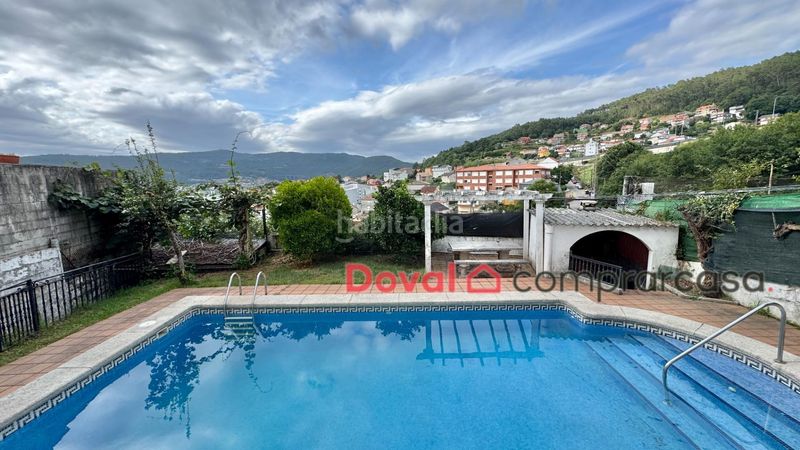 Foto aea37016-d2fc-489c-b1b8-0b240262bc1e. Casa amb calefacció aparcament piscina a Redondela
