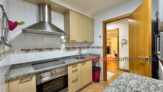Pis a Porriño (O). Amplio piso de 3 dormitorios en venta en o porriño con garaje, t