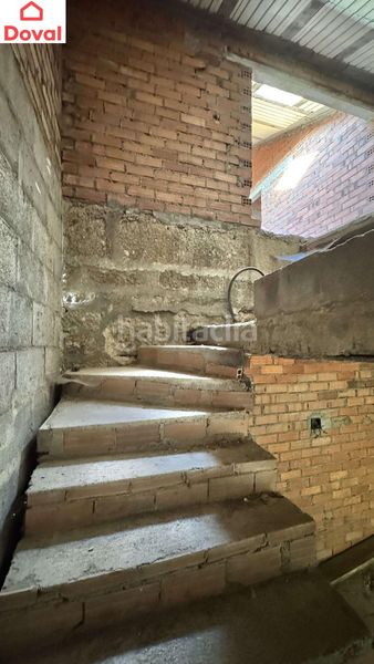 Foto 02814c95-be37-4488-8a2a-39faf0c517a6. Casa amb aparcament a Alcabre Vigo