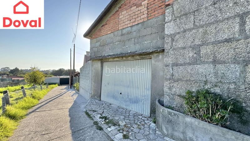 Foto e70f0122-9fda-4346-b88a-9391534d2289. Casa amb aparcament a Alcabre Vigo