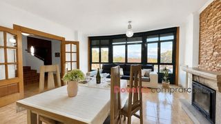 Chalet  Lugar soutelo. Espectacular chalet de piedra, 4 habitaciones en salceda .muy bi