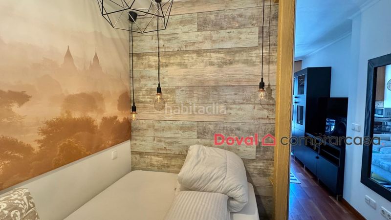 Foto dcaeec18-473f-4da9-9d0e-6f822cf14bc0. Estudi amb calefacció a Plaza España - Corte Inglés Vigo