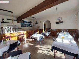 Affitto Locale commerciale in Tui. Se alquila negocio hostelería en tui!!